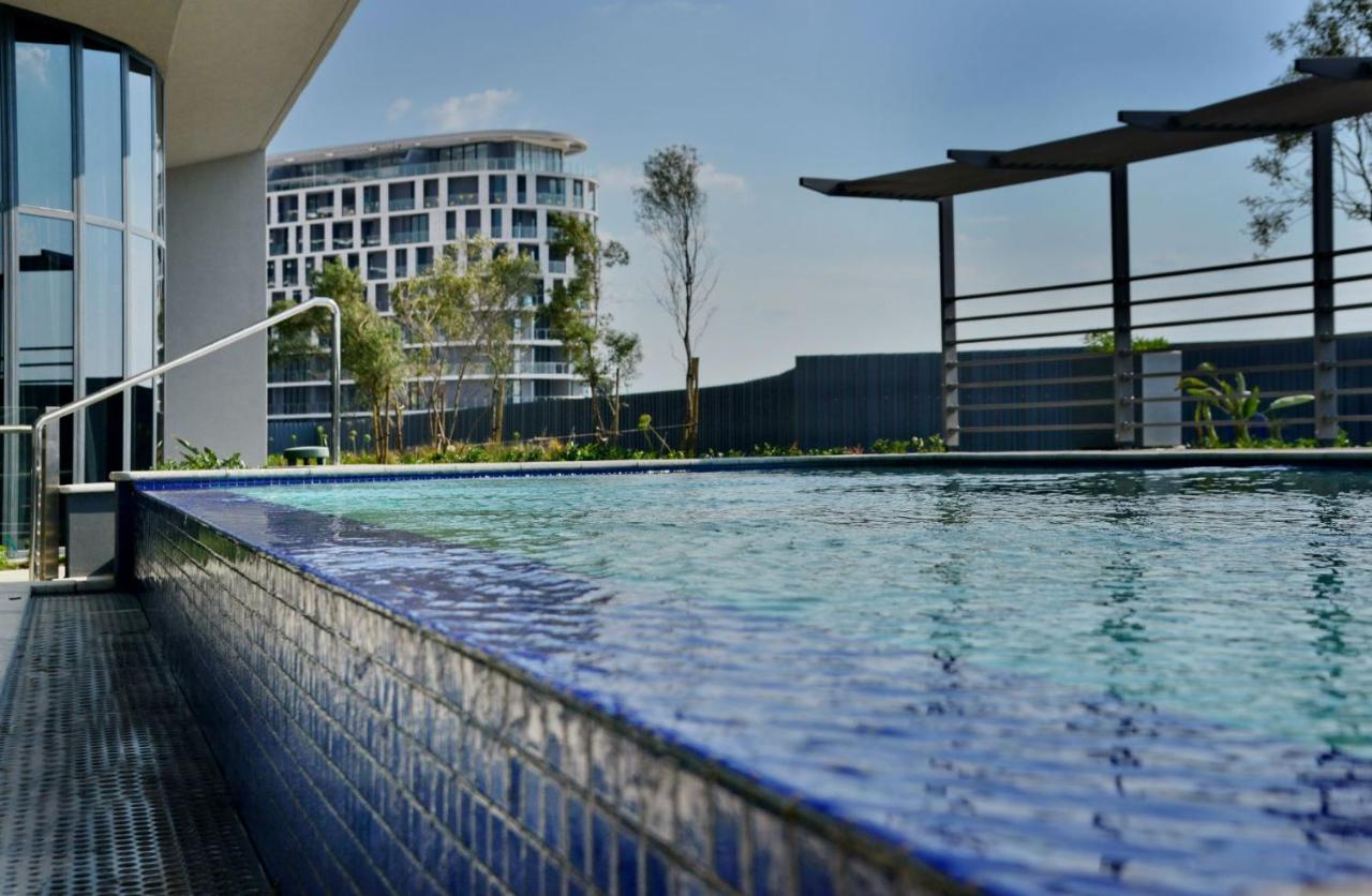 Courtyard Hotel Waterfall City Midrand Exteriör bild